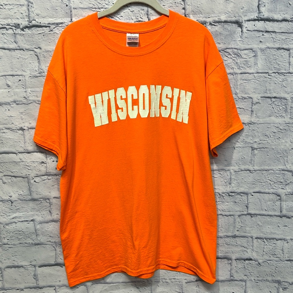 Gildan Wisconsin T-Shirt